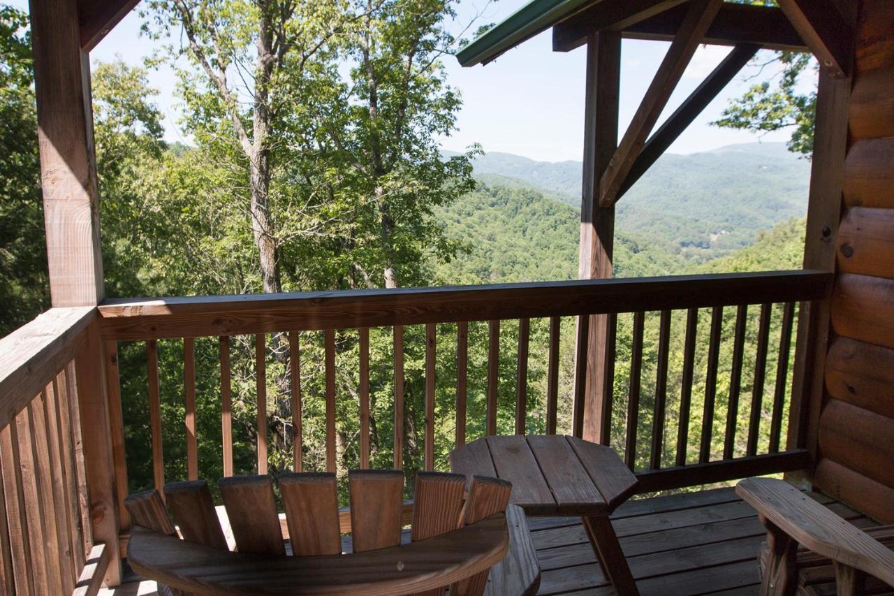 Lazy Bear Lodge Valle Crucis Extérieur photo