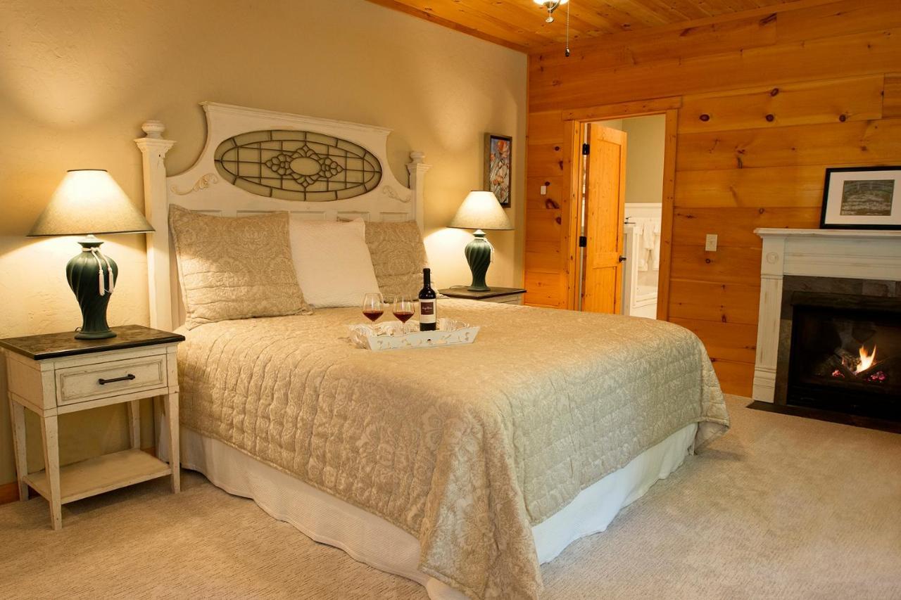 Lazy Bear Lodge Valle Crucis Extérieur photo